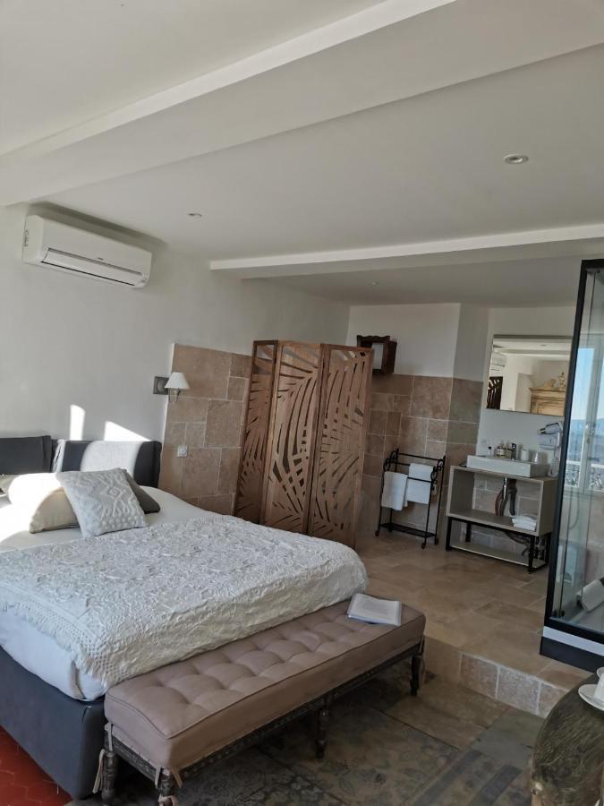 Chambres Lougolin กราส ภายนอก รูปภาพ
